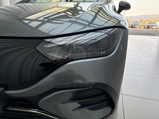 Mercedes-Benz EQE 350 4MATIC Österreich-Edition Winterp. Ansicht 8