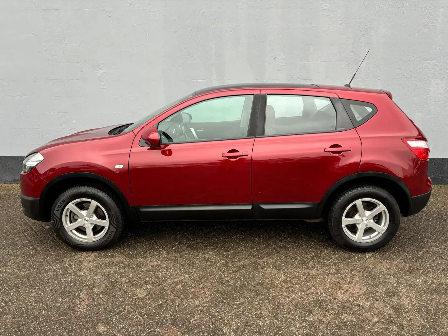 Nissan Qashqai 2.0 Acenta Automaat - Panorama Dak Rood - 2