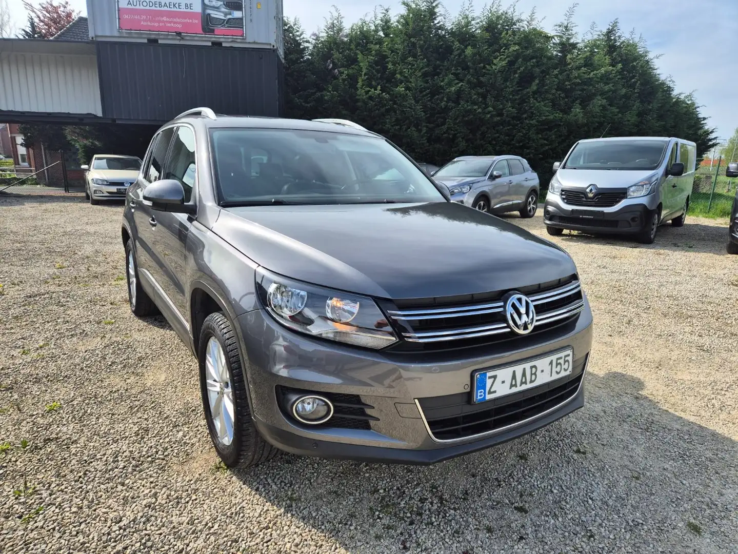 Volkswagen Tiguan 4motion / PANO / LEDER / NAVI / PDC / CRUISE Grau - 2
