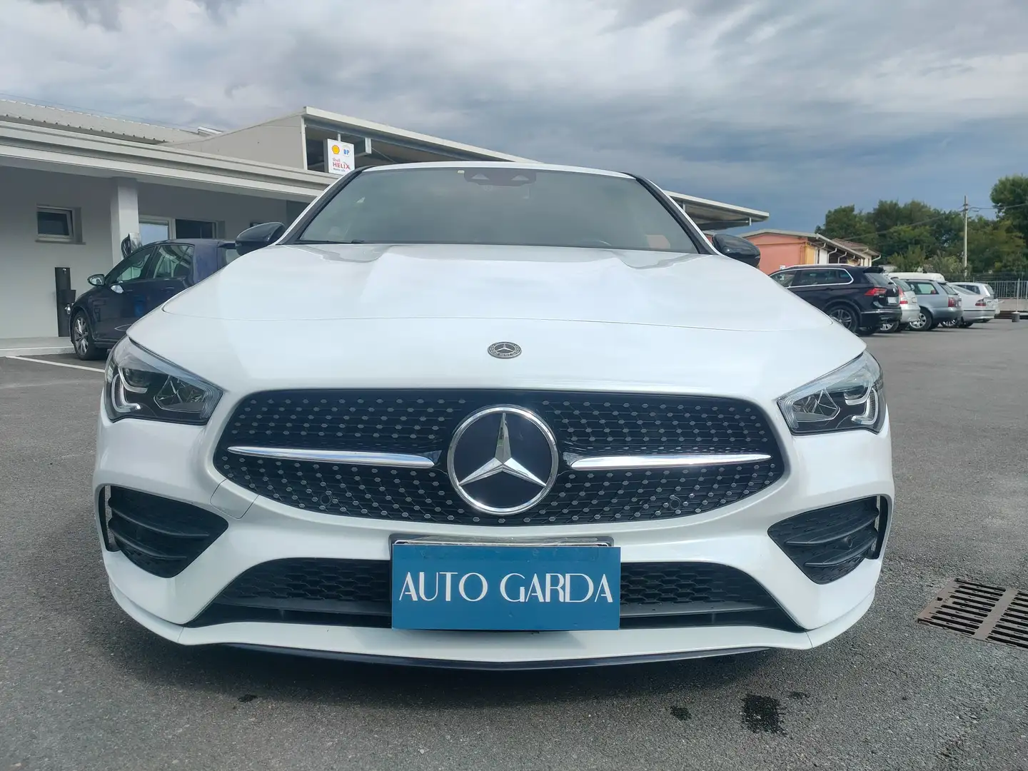 Mercedes-Benz CLA 200 d Premium AMG auto Bianco - 2