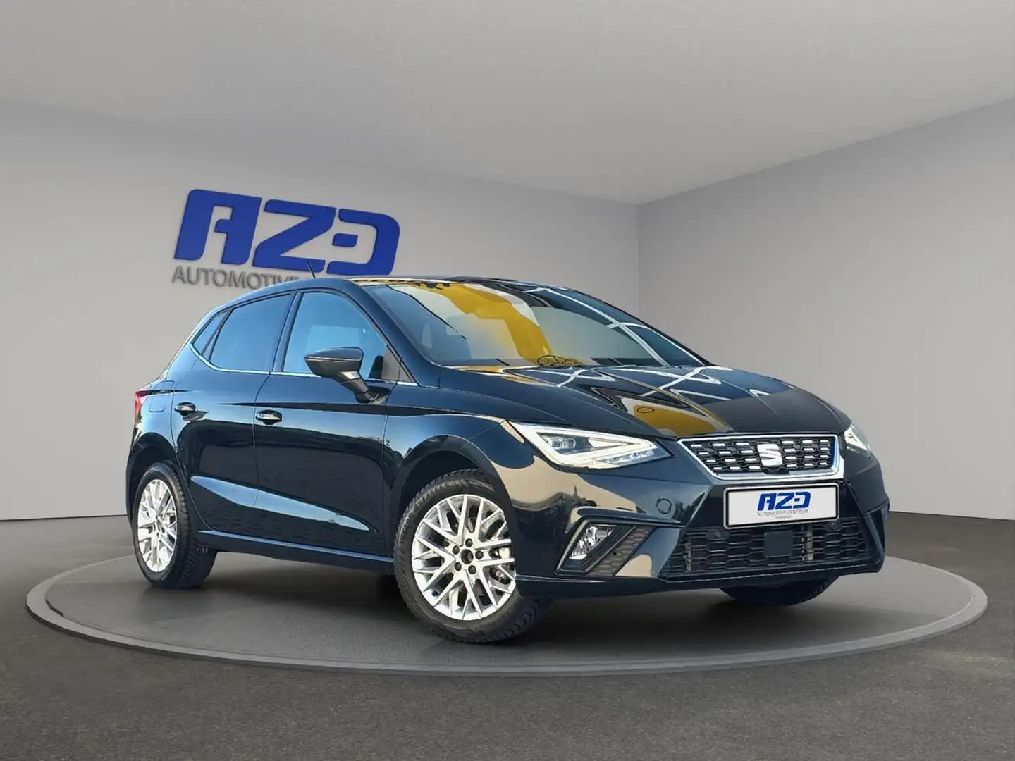 SEAT Ibiza Xcell 1.0 TSI DSG V-COCK T-LEDER NAVI R-KAM Schwarz - 2