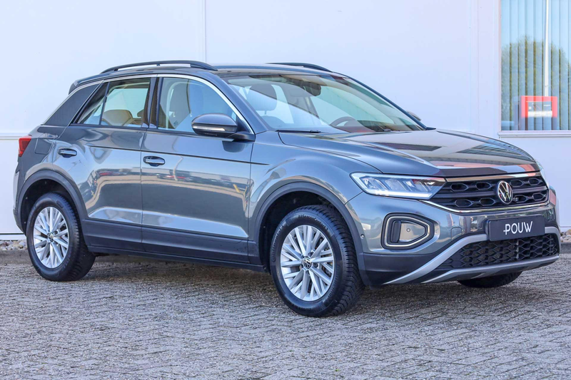Volkswagen T-Roc 1.0 TSI 110pk Life | Navigatie | Adaptive Cruise | — photo 9