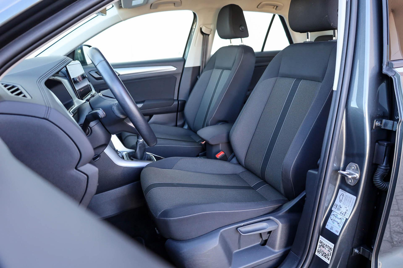 Volkswagen T-Roc 1.0 TSI 110pk Life | Navigatie | Adaptive Cruise | — photo 4