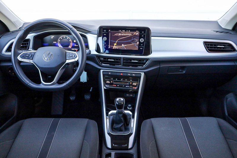 Volkswagen T-Roc 1.0 TSI 110pk Life | Navigatie | Adaptive Cruise | — photo 5