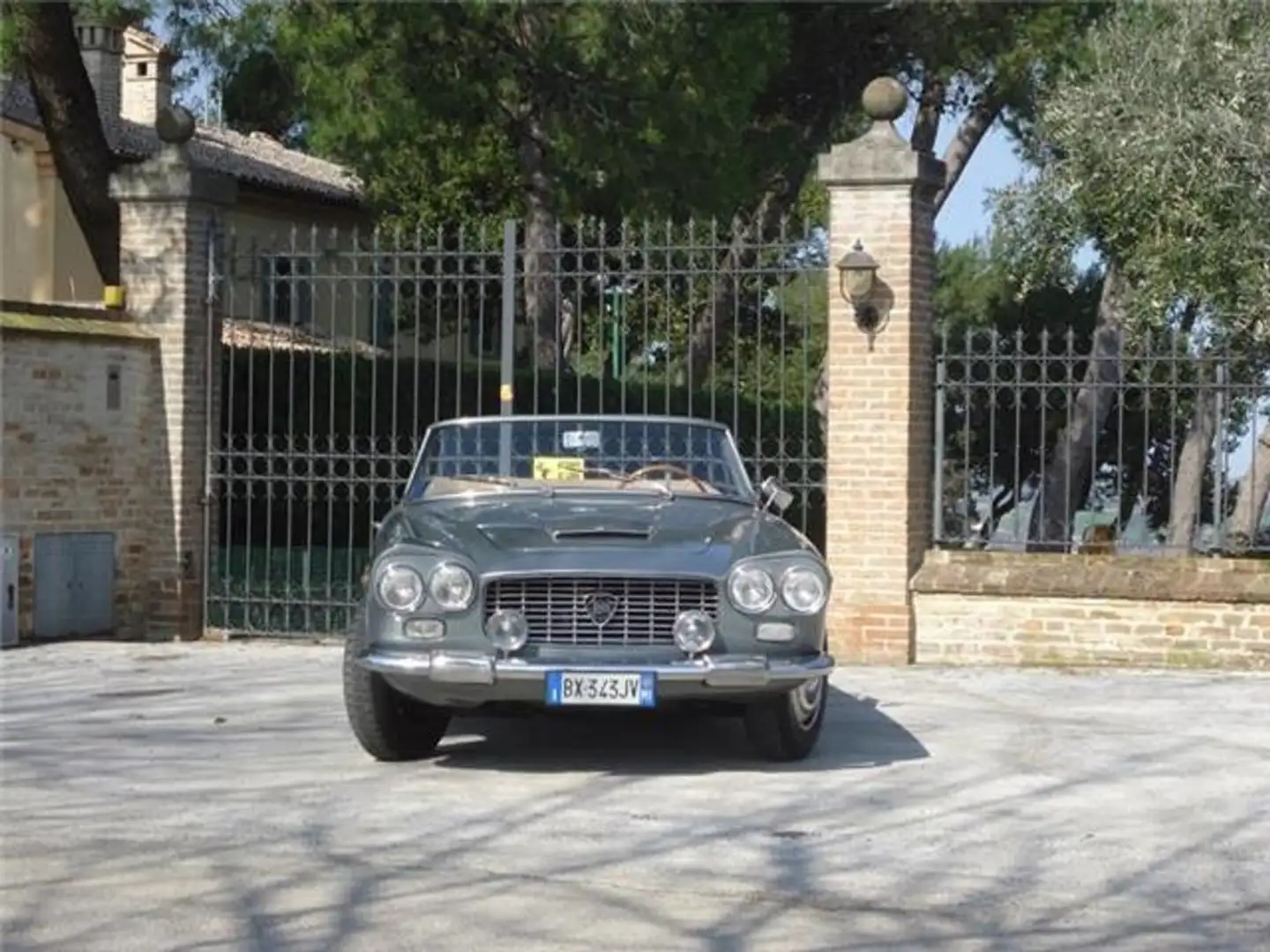 Lancia Flaminia 2800 3C Silber - 1