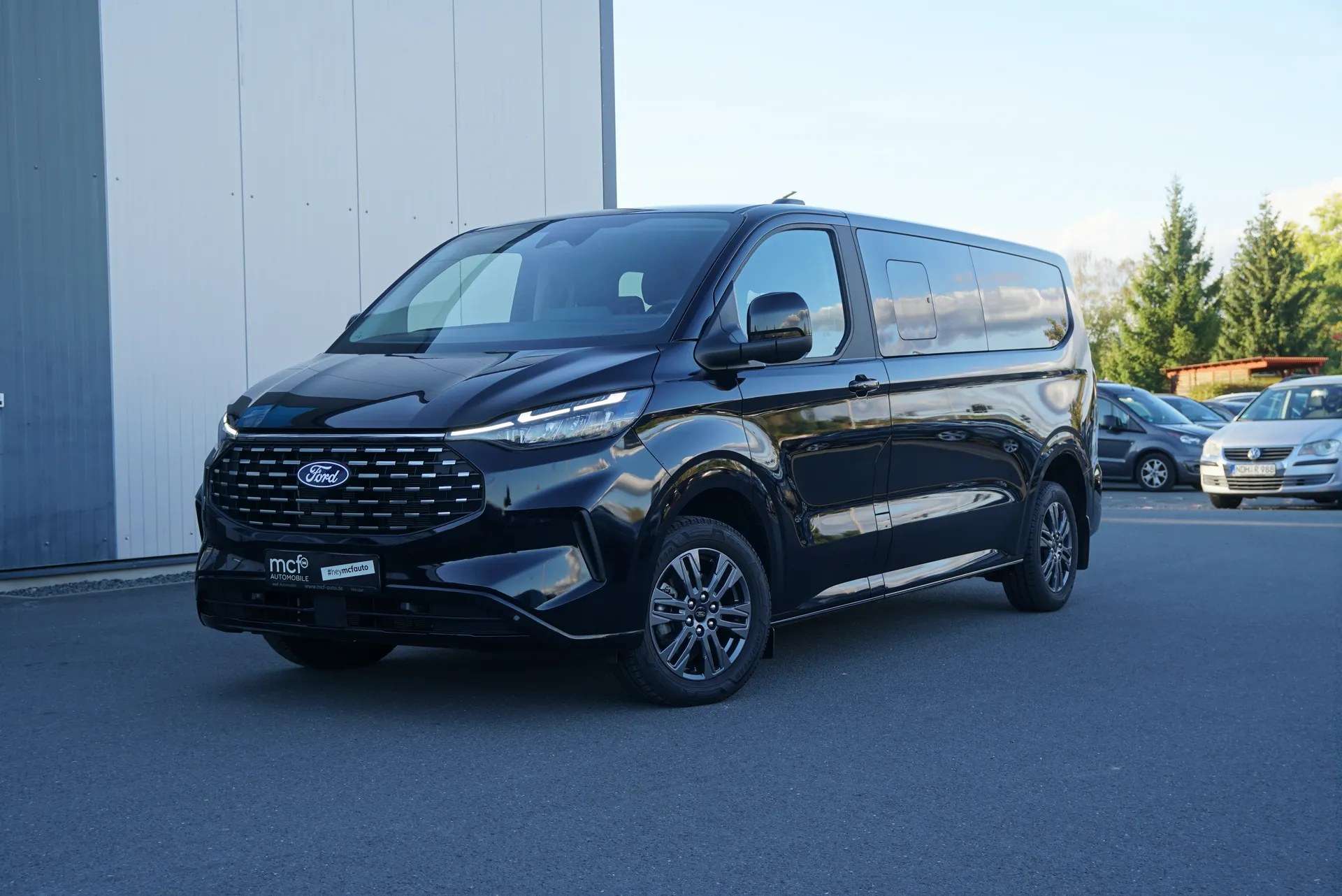 2025 Ford Tourneo