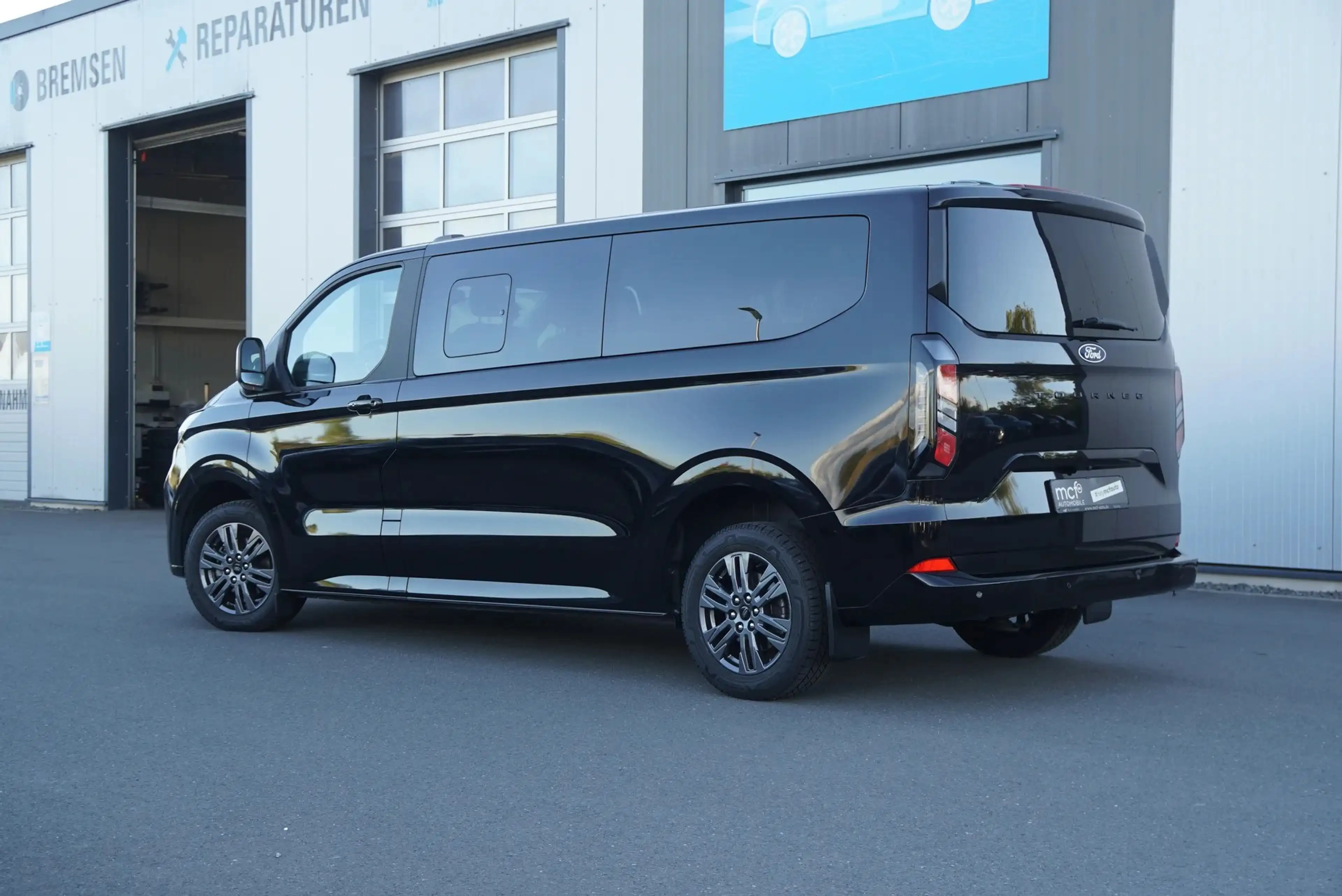 Ford Tourneo Tourneo Custom 2.0 320 L2 Titanium *Garantie*AHK — photo 4