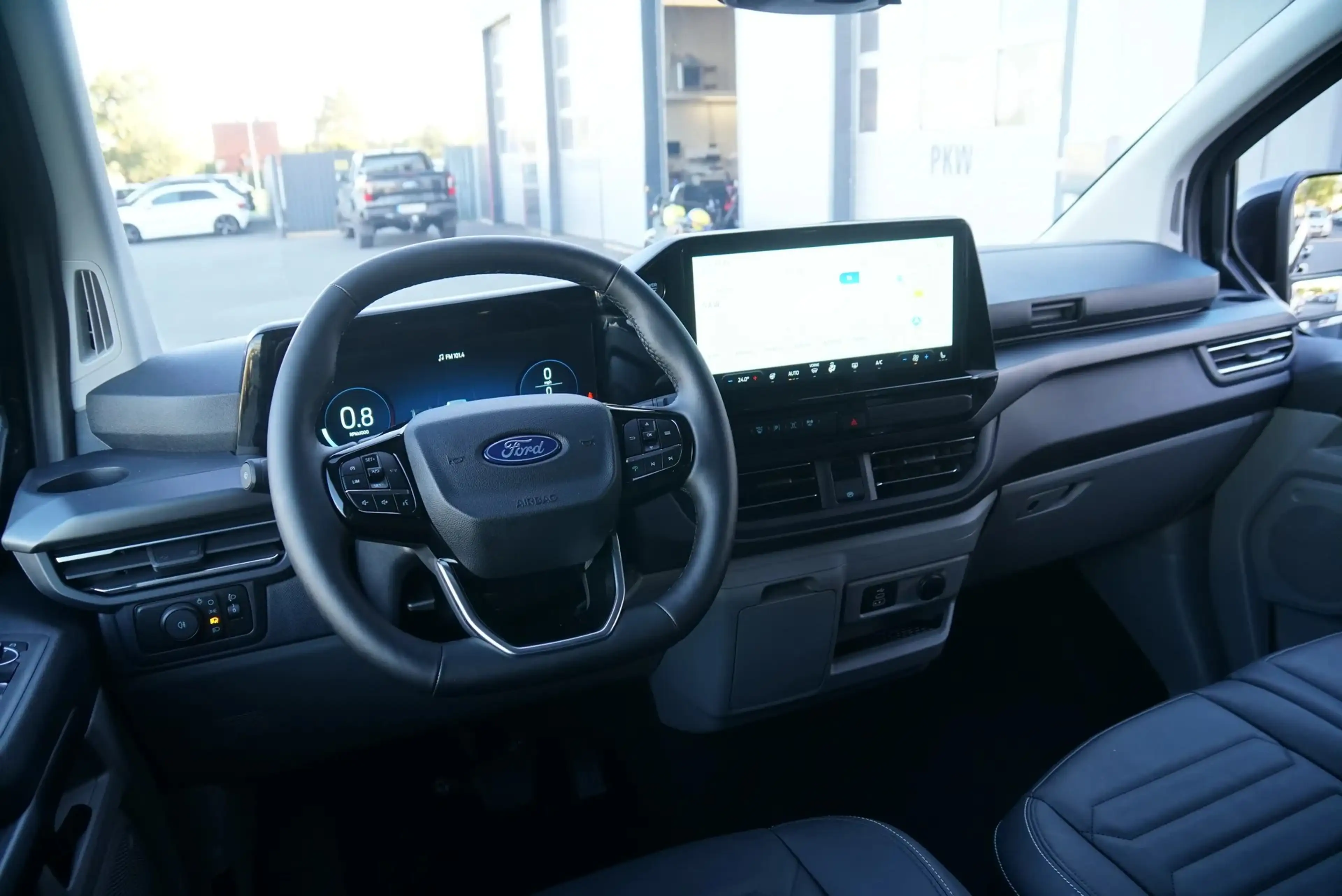 Ford Tourneo Tourneo Custom 2.0 320 L2 Titanium *Garantie*AHK — photo 10