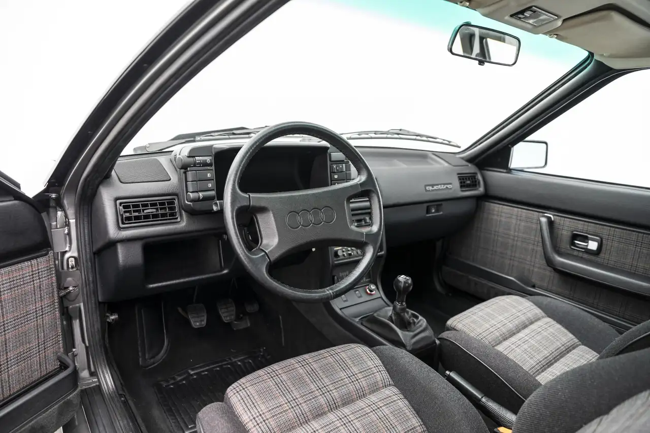 Audi Coupe quattro 2.2 200 Pk | Airco | Digitaal Dashboard |, foto 3