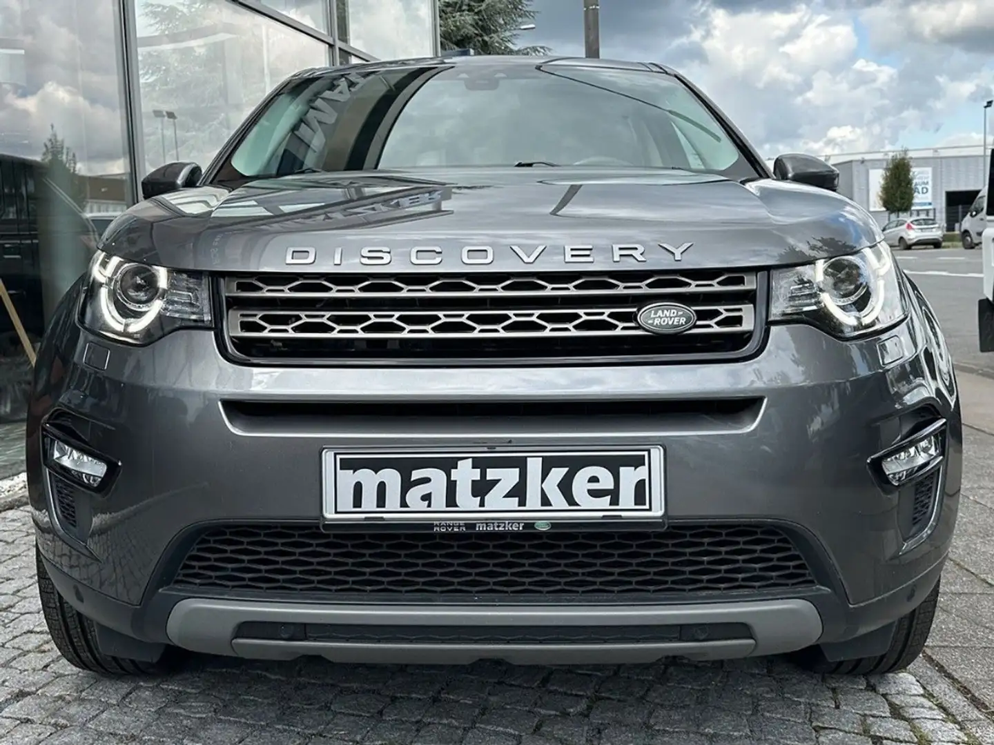Land Rover Discovery Sport L550 2.0 TD4 (150PS) SE Grau - 2