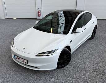 RWD | Premium versie | BTW wagen | Weinig kilometers: 24.641km