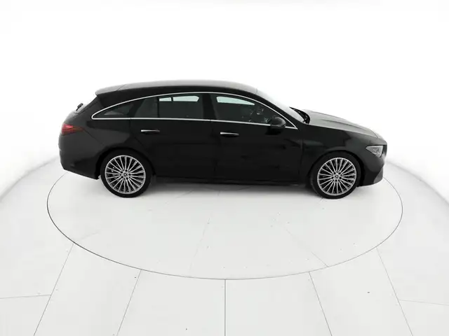Mercedes-Benz Cla view 5