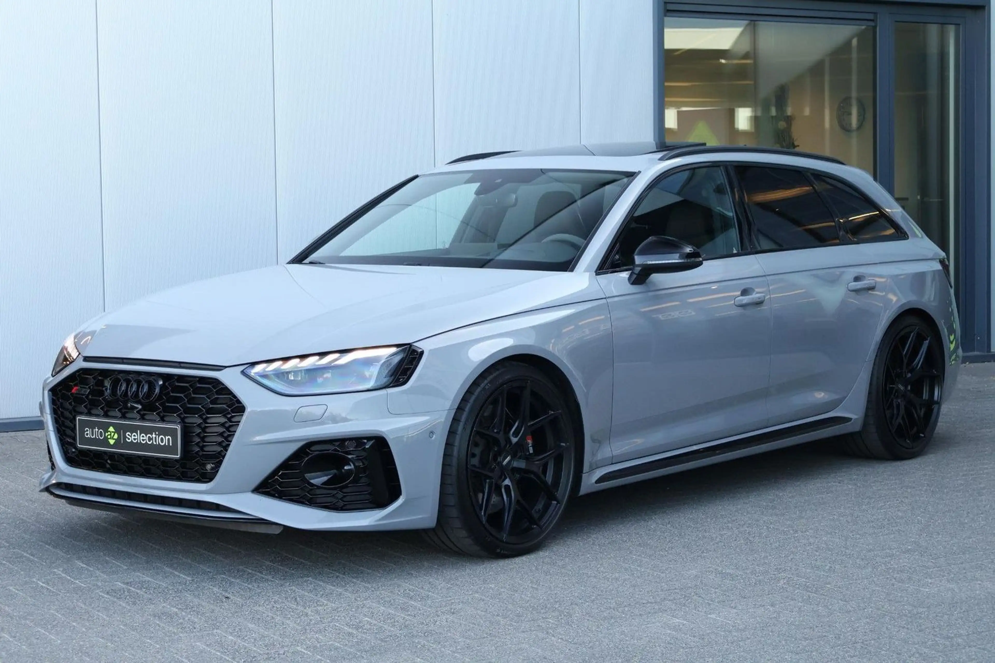 Audi RS4 A4 Avant 2.9 TFSI quattro competition plus / — photo 9