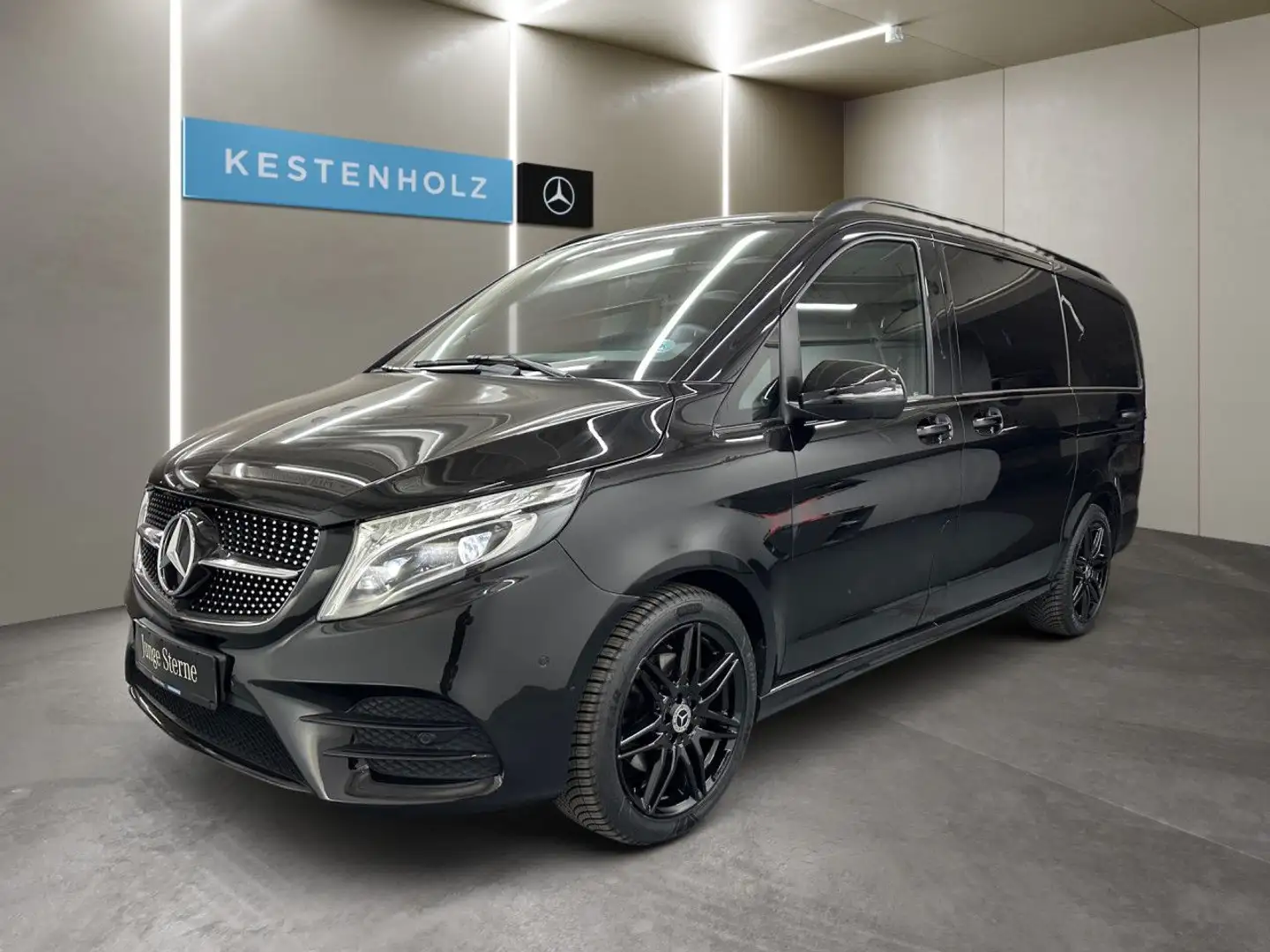 Mercedes-Benz V 300 d 4MATIC AVANTGARDE ED Lang Airmatic AMG Schwarz - 2
