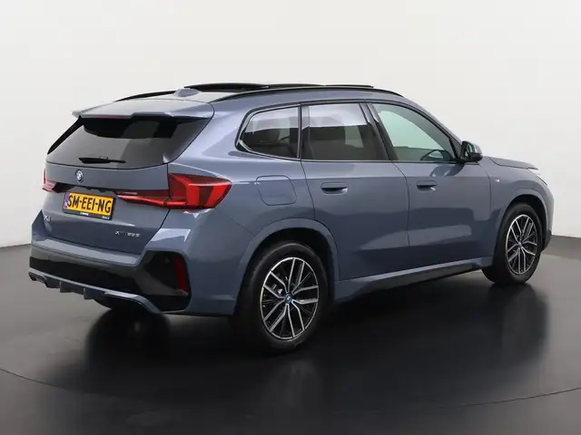 BMW X1 view 4