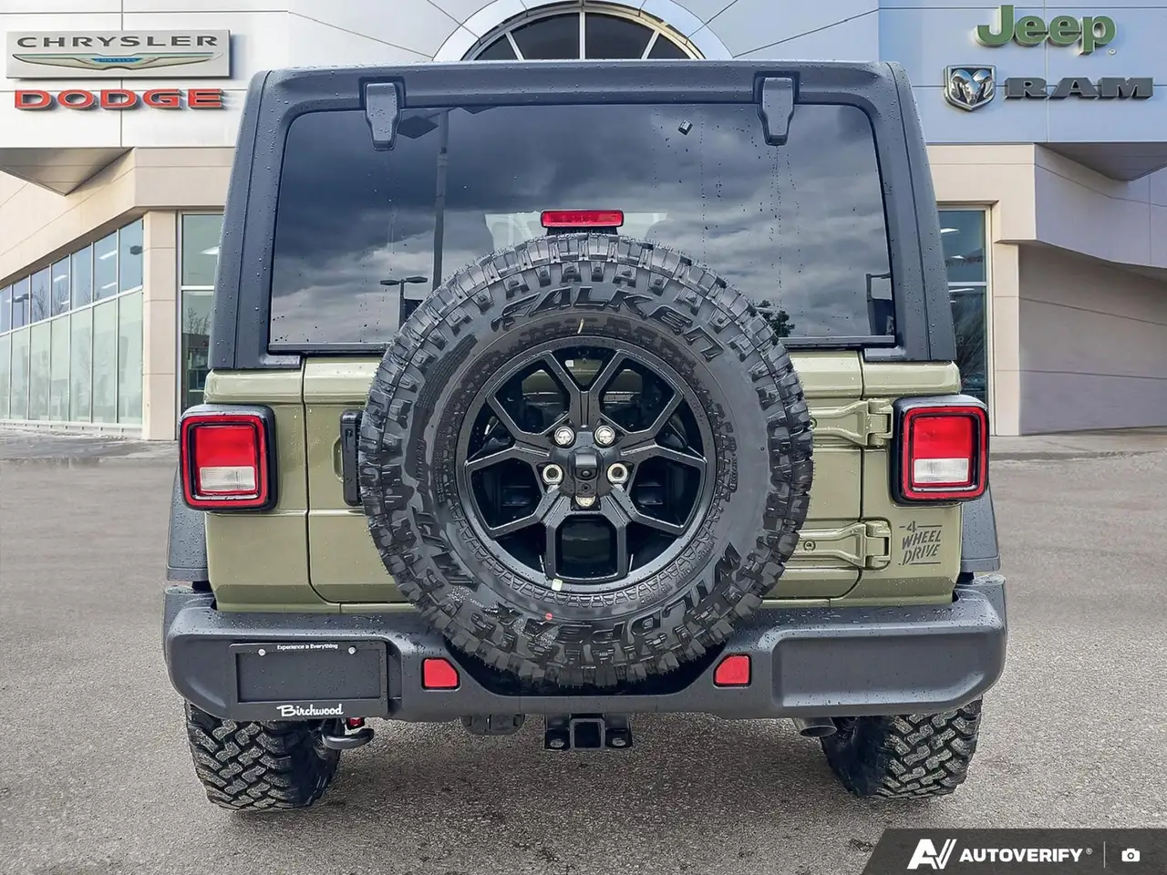 Jeep Wrangler снимка Jeep Wrangler