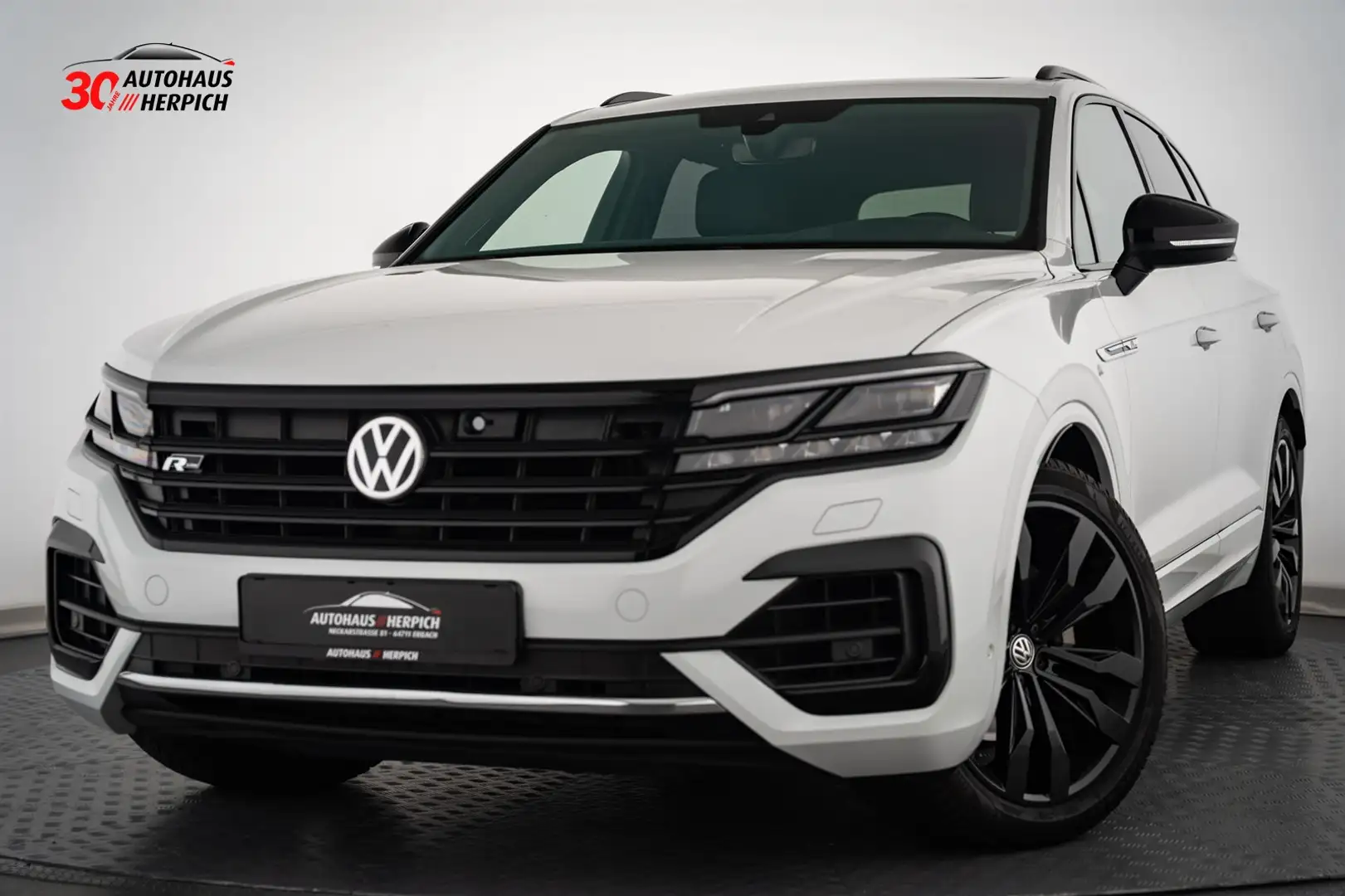 Volkswagen Touareg R-Line STHZG KAM PDC INNOV PANO ACC AHK Weiß - 1