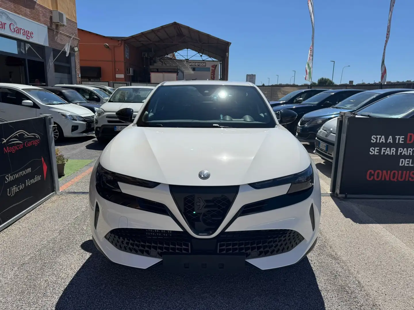 Alfa Romeo Junior Junior 1.2 ibrida Speciale 145cv edct6 Wit - 2