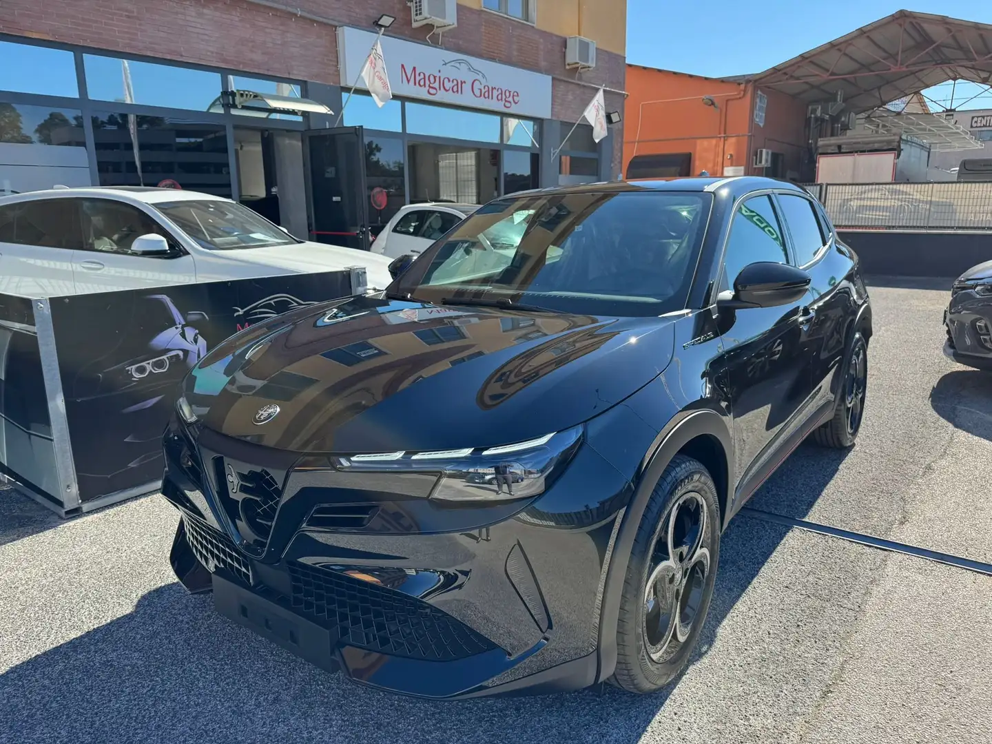 Alfa Romeo Junior Junior 1.2 ibrida Speciale 145cv edct6 Nero - 1