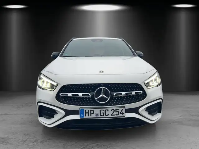 Mercedes-Benz Gla Class view 6