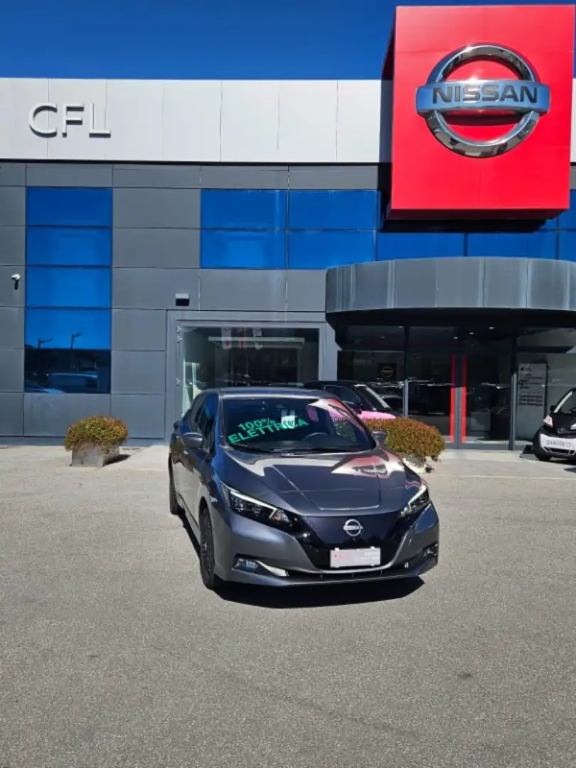 Nissan Leaf N-Connecta 40 kWh Grijs - 1