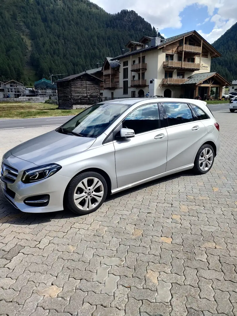 Mercedes-Benz B 180 d Sport Tech auto - 1