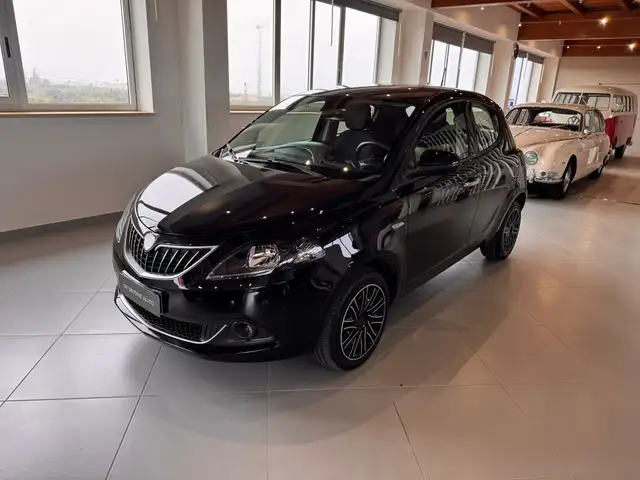 Lancia Ypsilon Ypsilon 1.0 firefly hybrid Gold