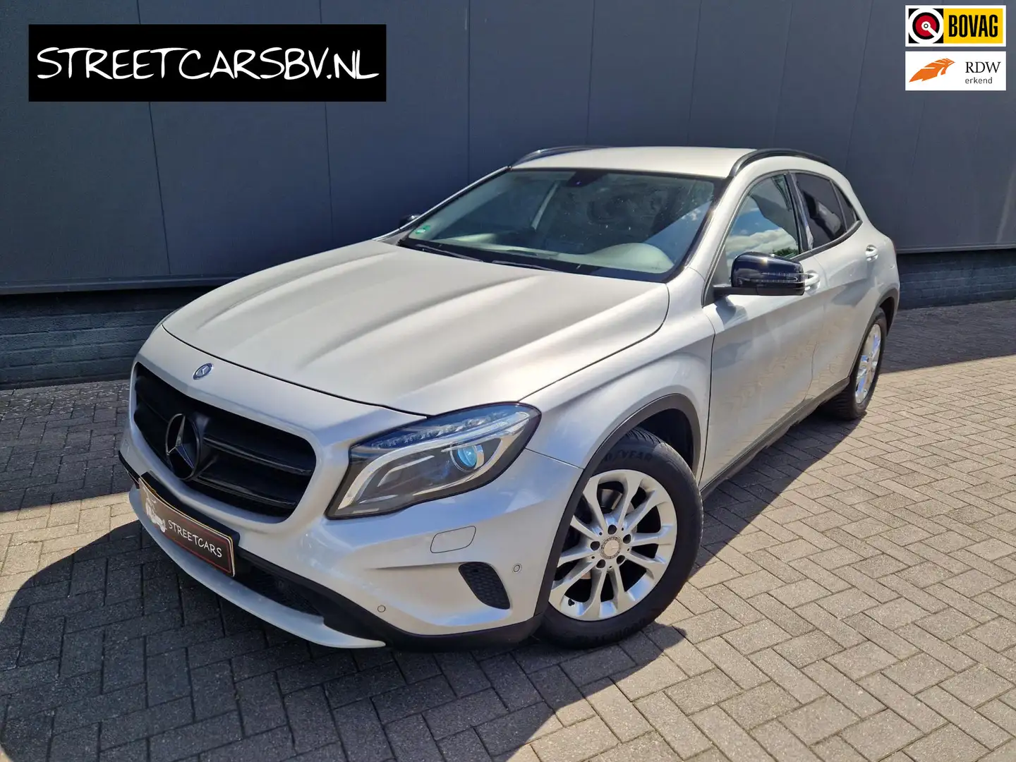 Mercedes-Benz GLA 200 CDI AUT Grijs - 1