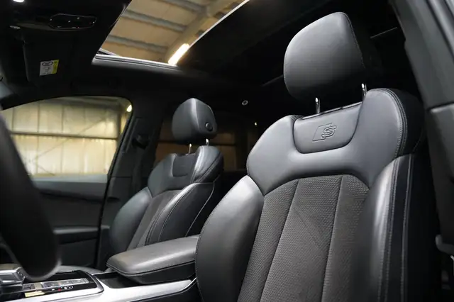 Audi Q7 view 13