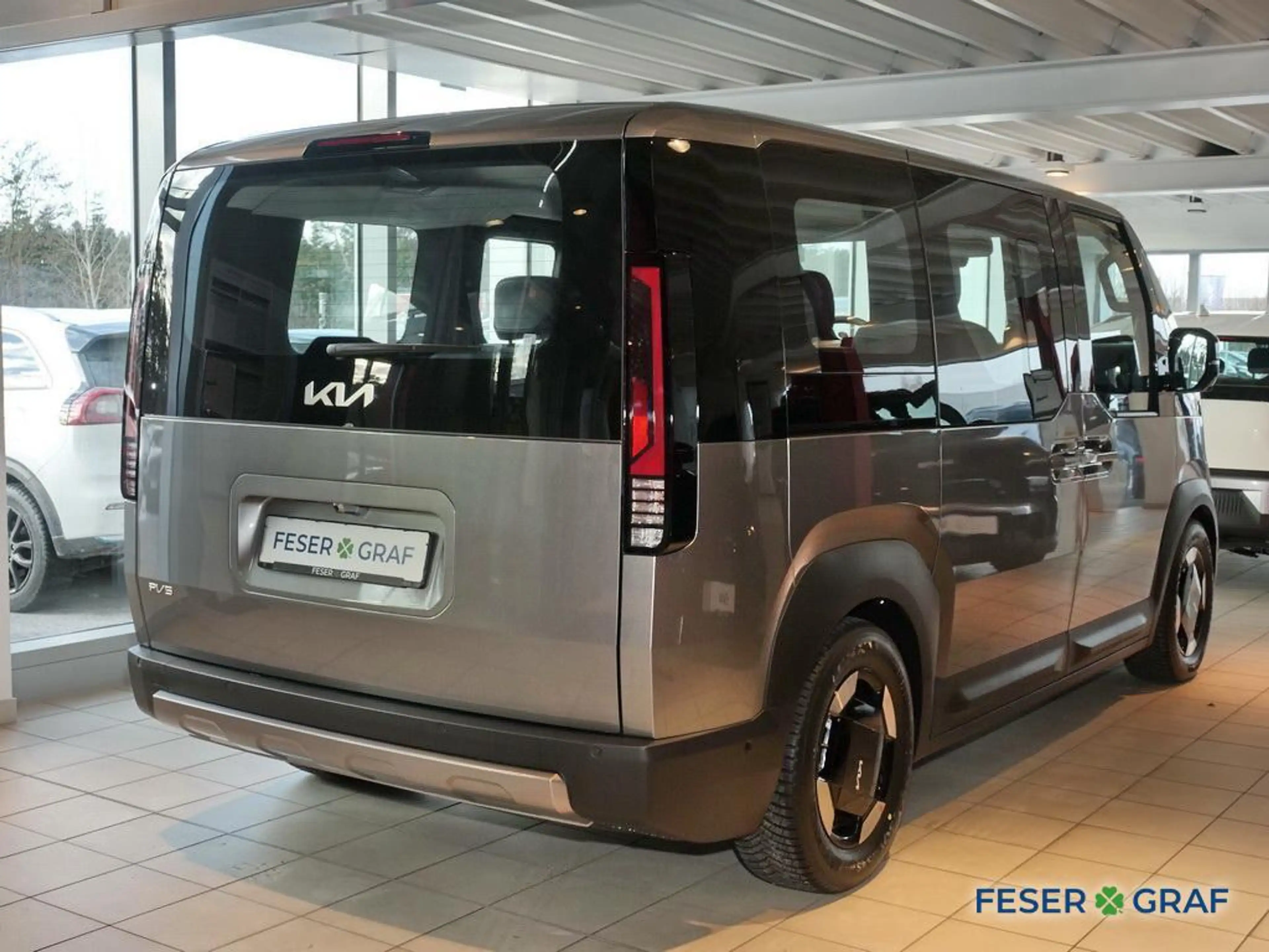 Kia PV5 Passenger 2-3-0 71.2 ELITE WP SMP PP SP AW — photo 2