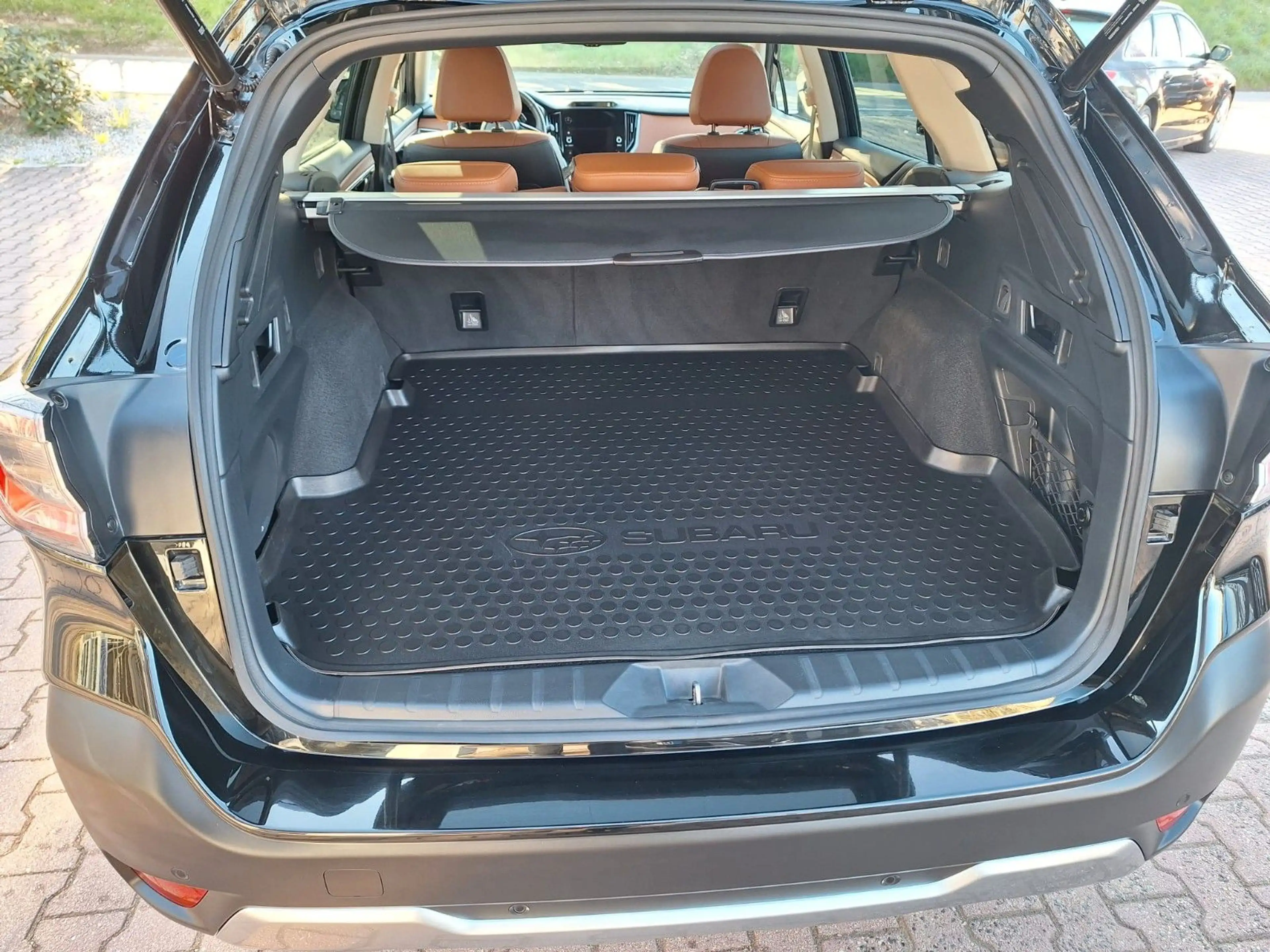 Subaru OUTBACK 2.5i Platinum Lineartronic — photo 8