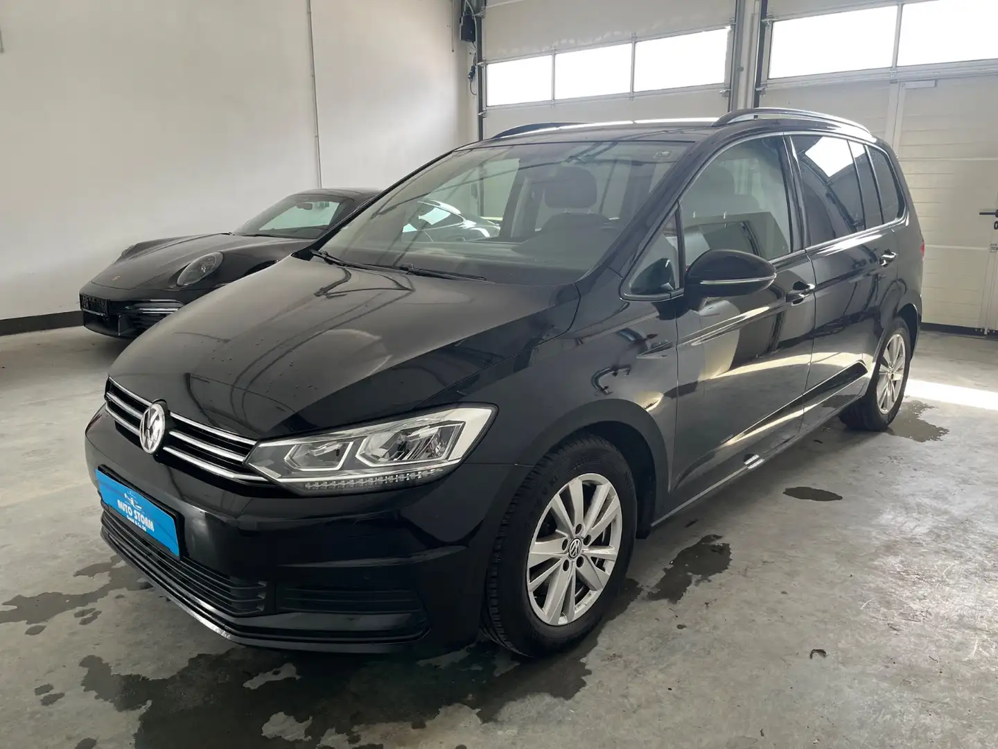 Volkswagen Touran 2.0 TDI Comfortline *ACC *LED  *3-Zonen Klima ACC Zwart - 1