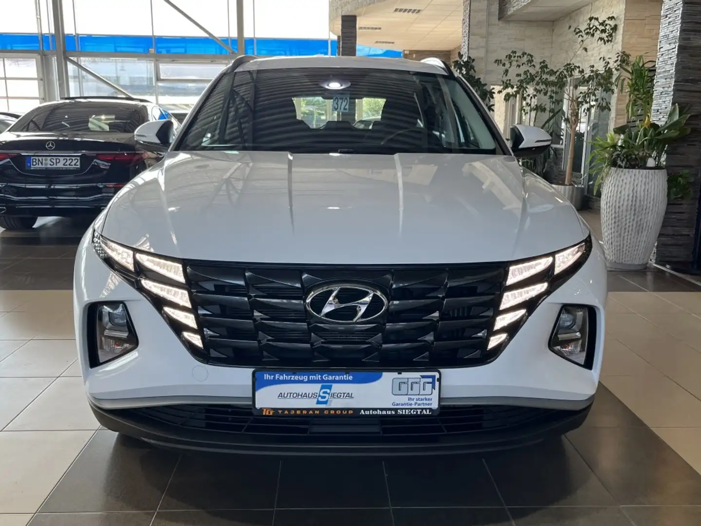 Hyundai TUCSON Plug-In Hybrid 4WD Cockpit Navi R.Cam SHZ Weiß - 2