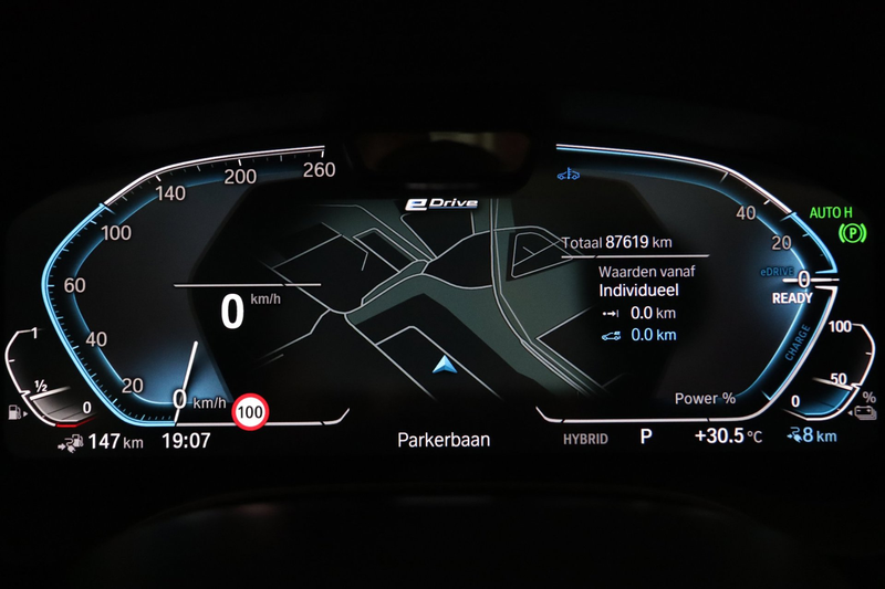 BMW 545 5-serie 545e xDrive M Sport / 50 Jahre / PANO / HK — photo 7