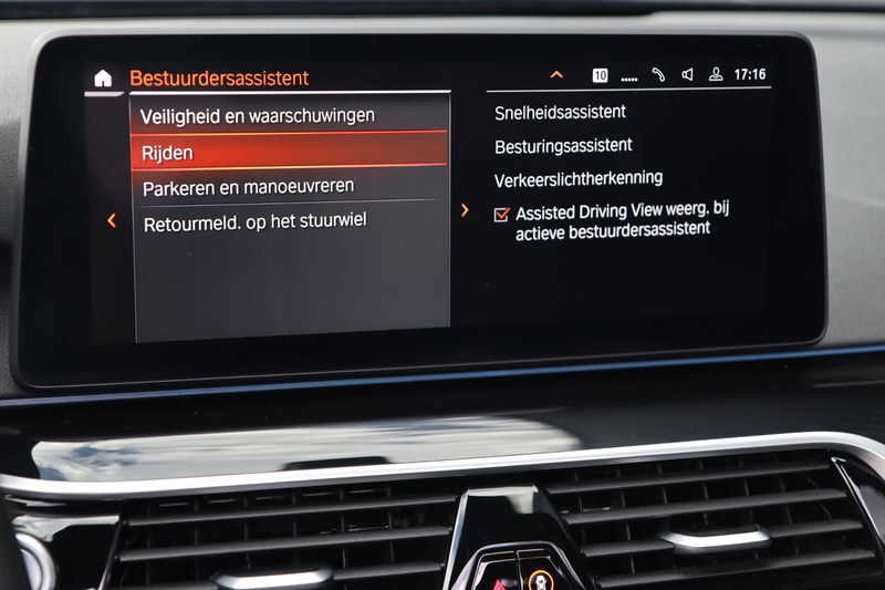 BMW 545 5-serie 545e xDrive M Sport / 50 Jahre / PANO / HK — photo 33