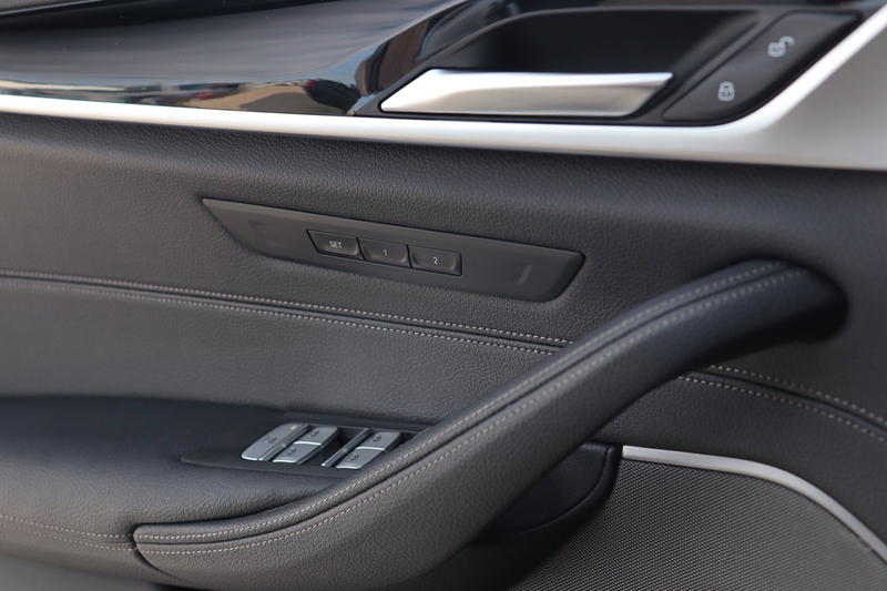 BMW 545 5-serie 545e xDrive M Sport / 50 Jahre / PANO / HK — photo 20