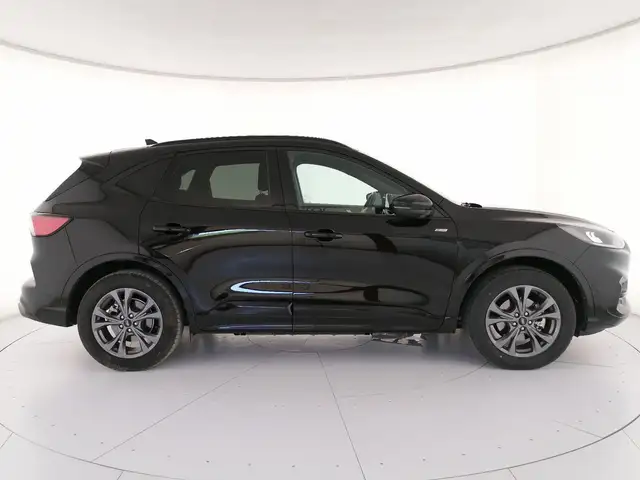 Ford Kuga view 3