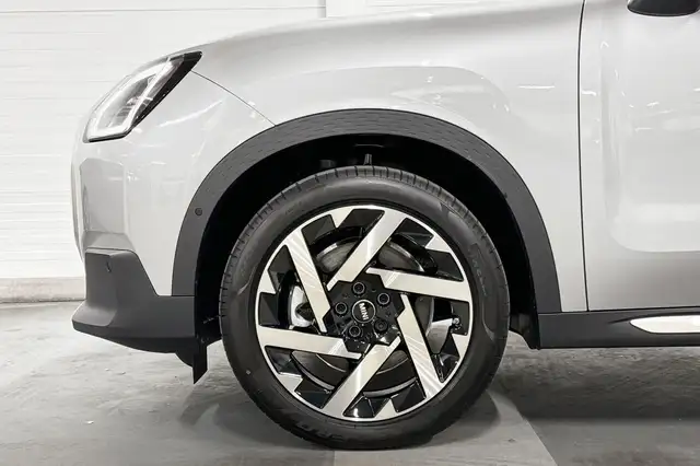 Mini Countryman view 4