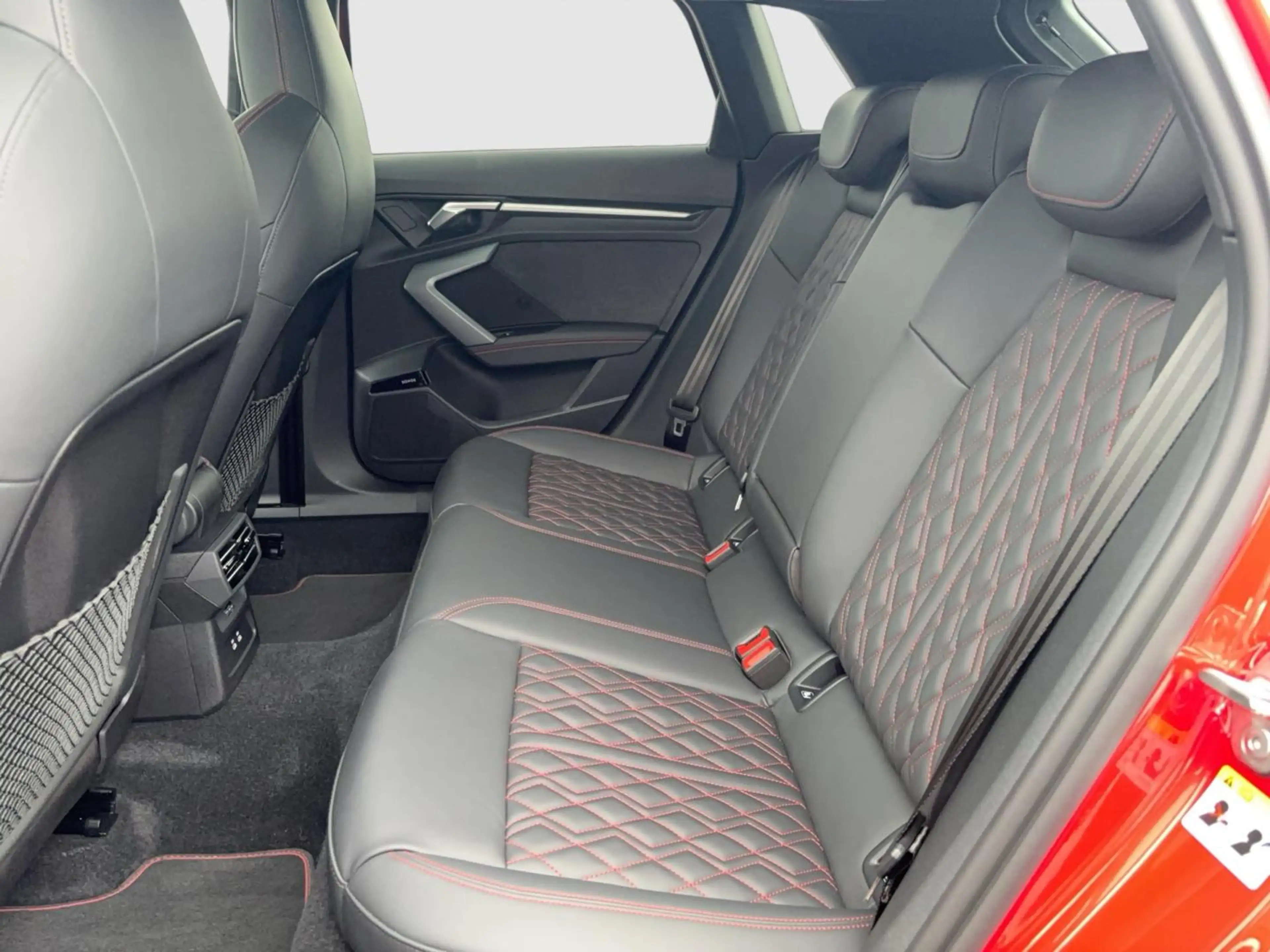 Audi S3 Sportback S3 Sportback 2.0 TFSI quattro S tronic MLED Pano — photo 12