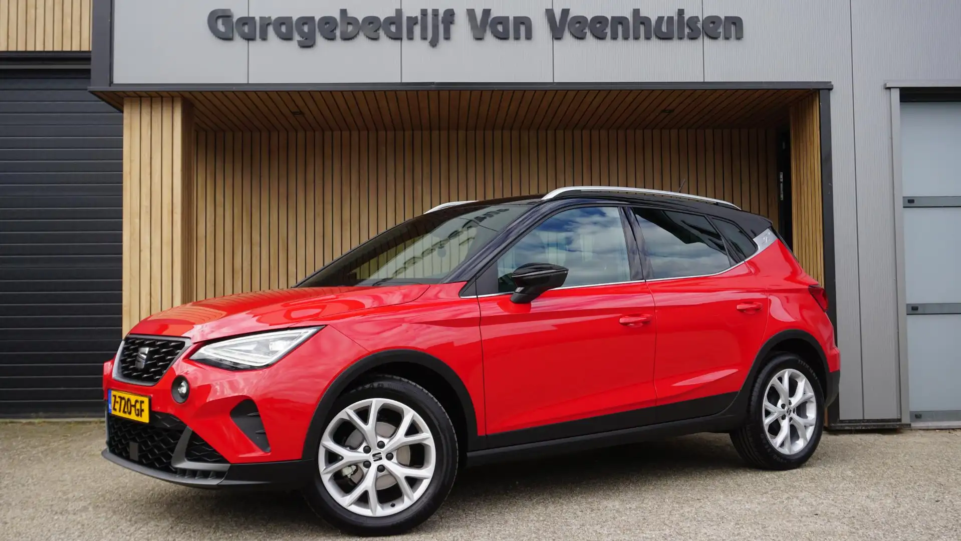 SEAT Arona 1.0 TSI 95pk FR-Line Full LED App-Connect  Virtual Rood - 1