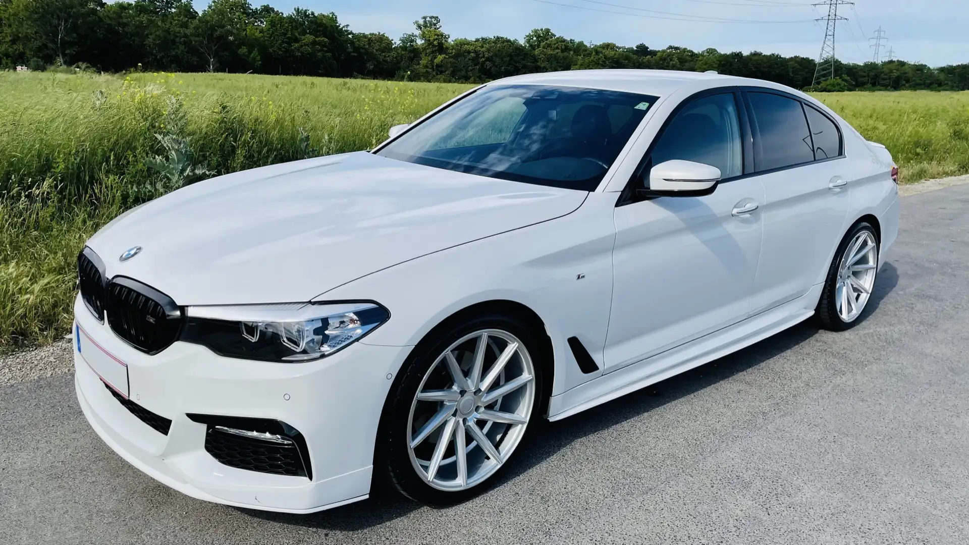 BMW 520 Limousine G30 ///MPaket ///MPerformance Individual Weiß - 1