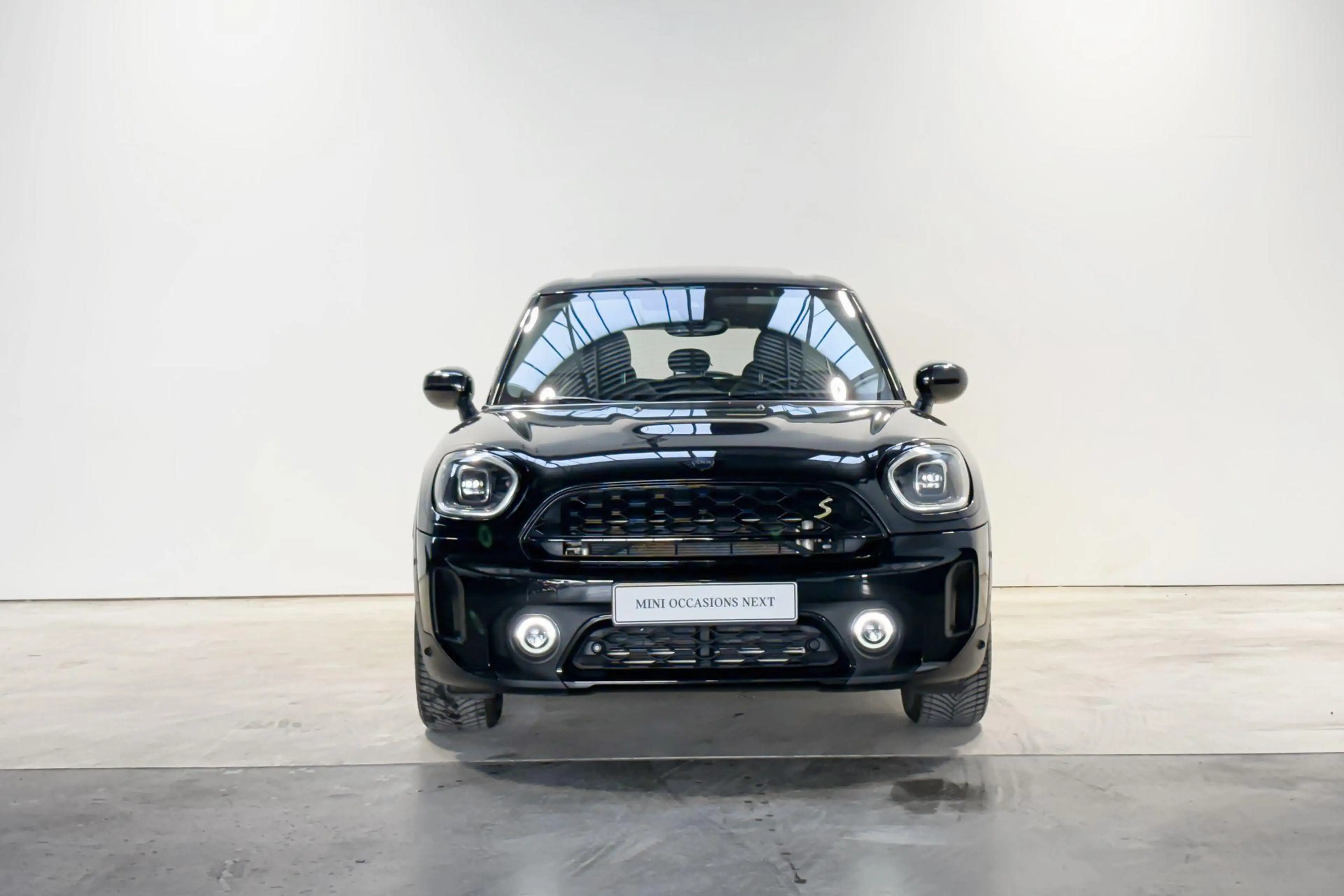 MINI Cooper SE Countryman ALL4 Essence — photo 5