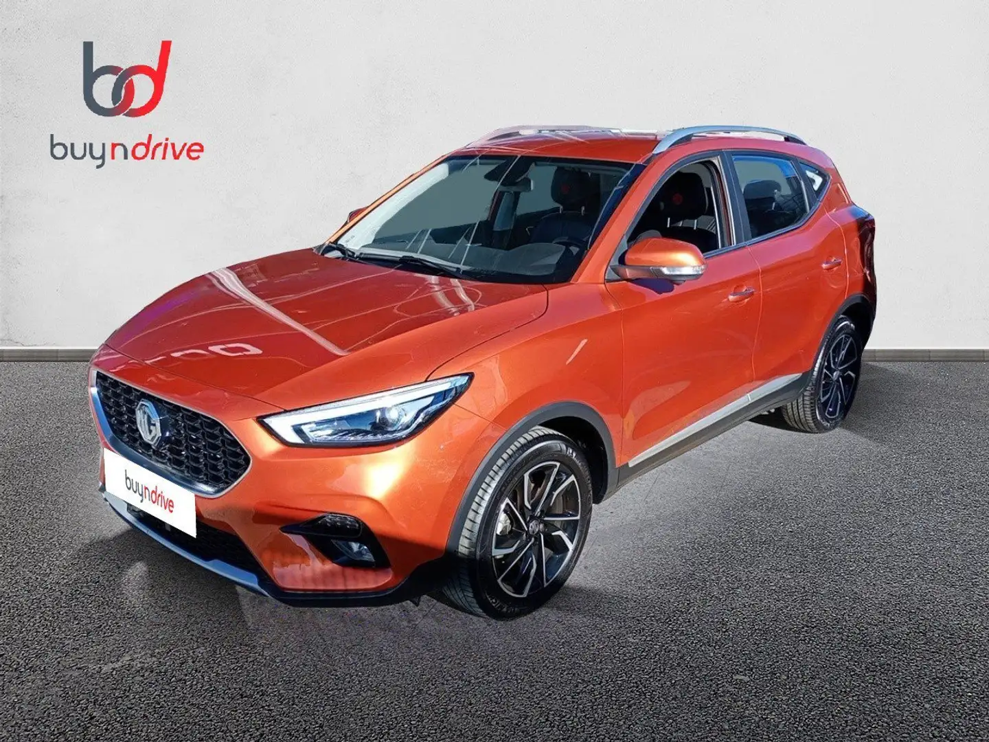 MG ZS 2.5 V6 Core 180 Naranja - 1