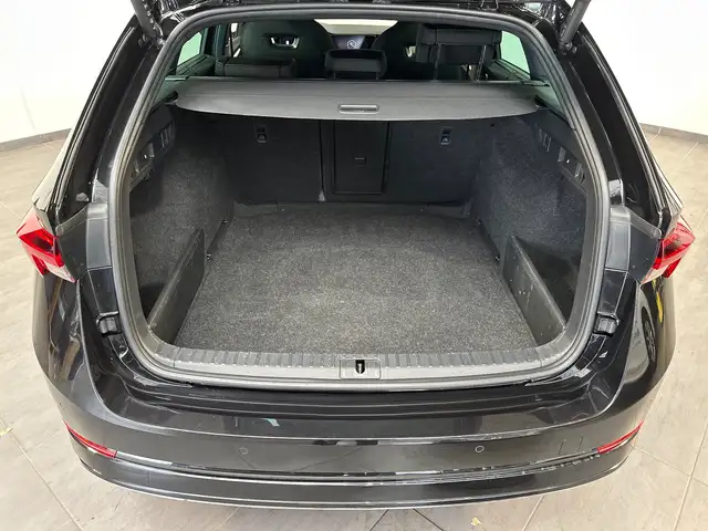 Skoda Octavia view 6
