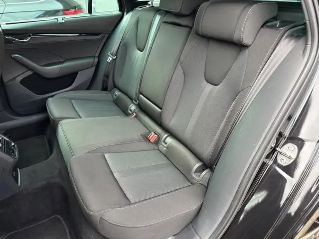 Skoda Octavia view 10