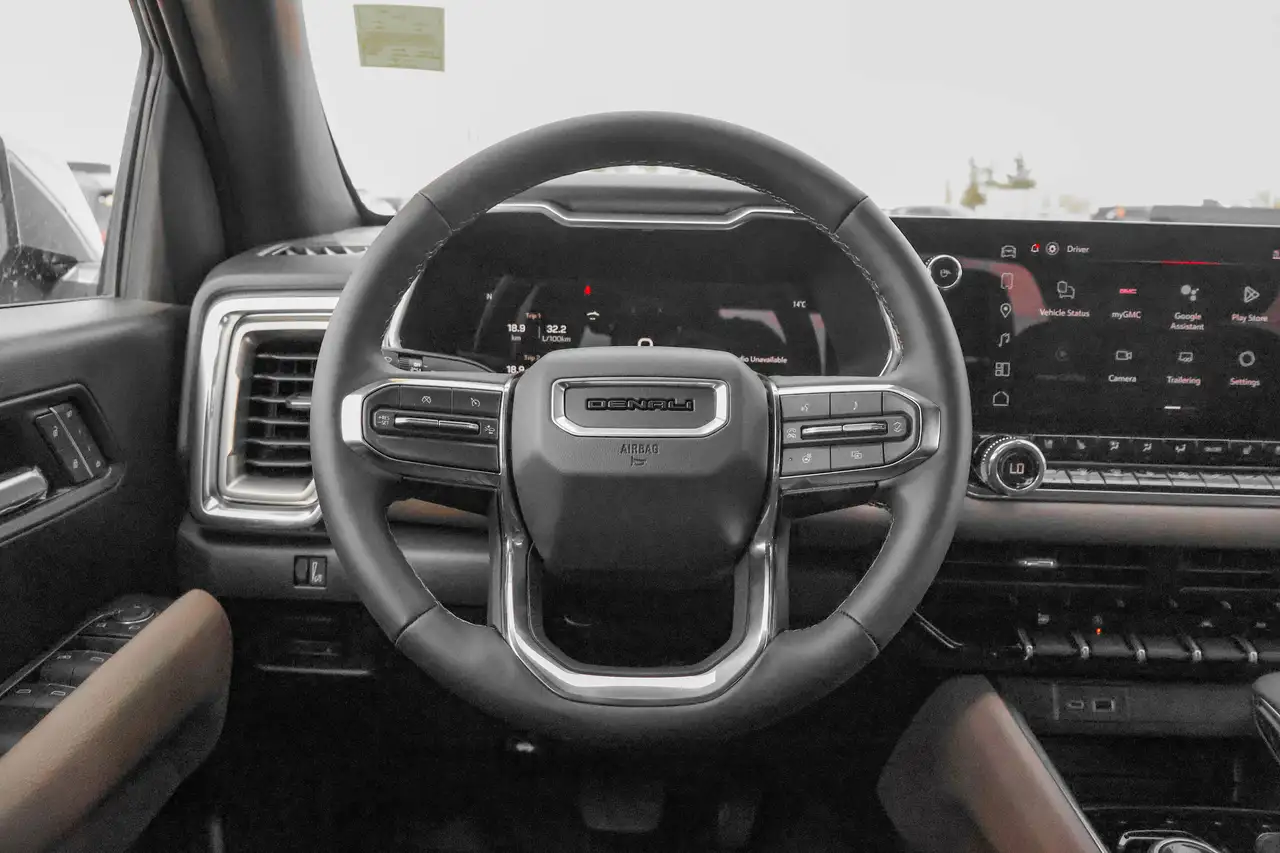 GMC Canyon снимка GMC Canyon