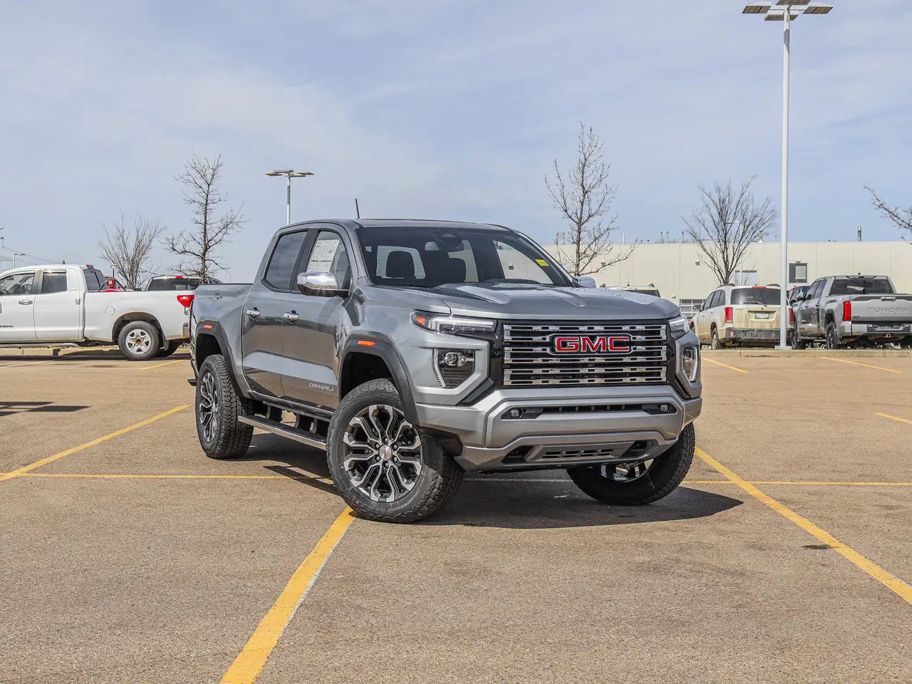GMC Canyon снимка GMC Canyon