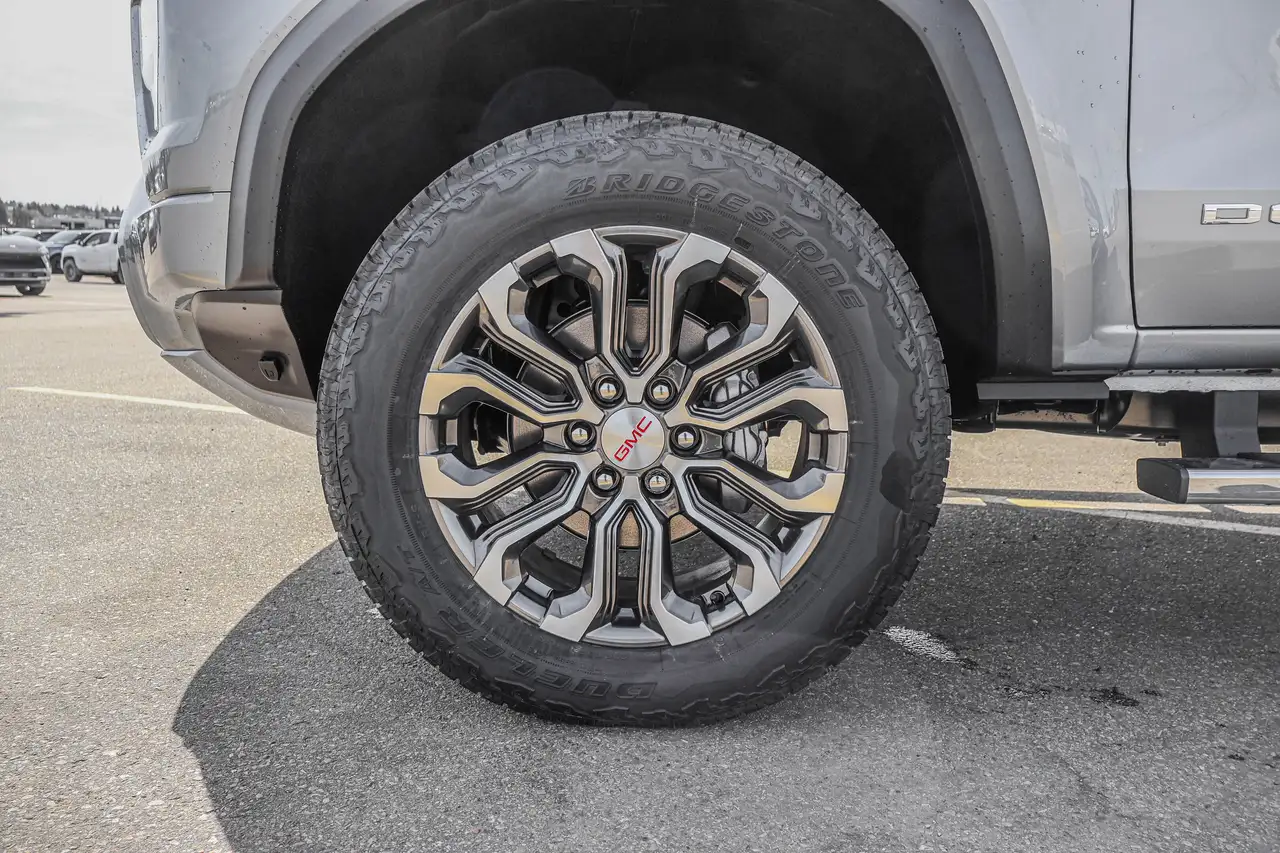 GMC Canyon снимка GMC Canyon