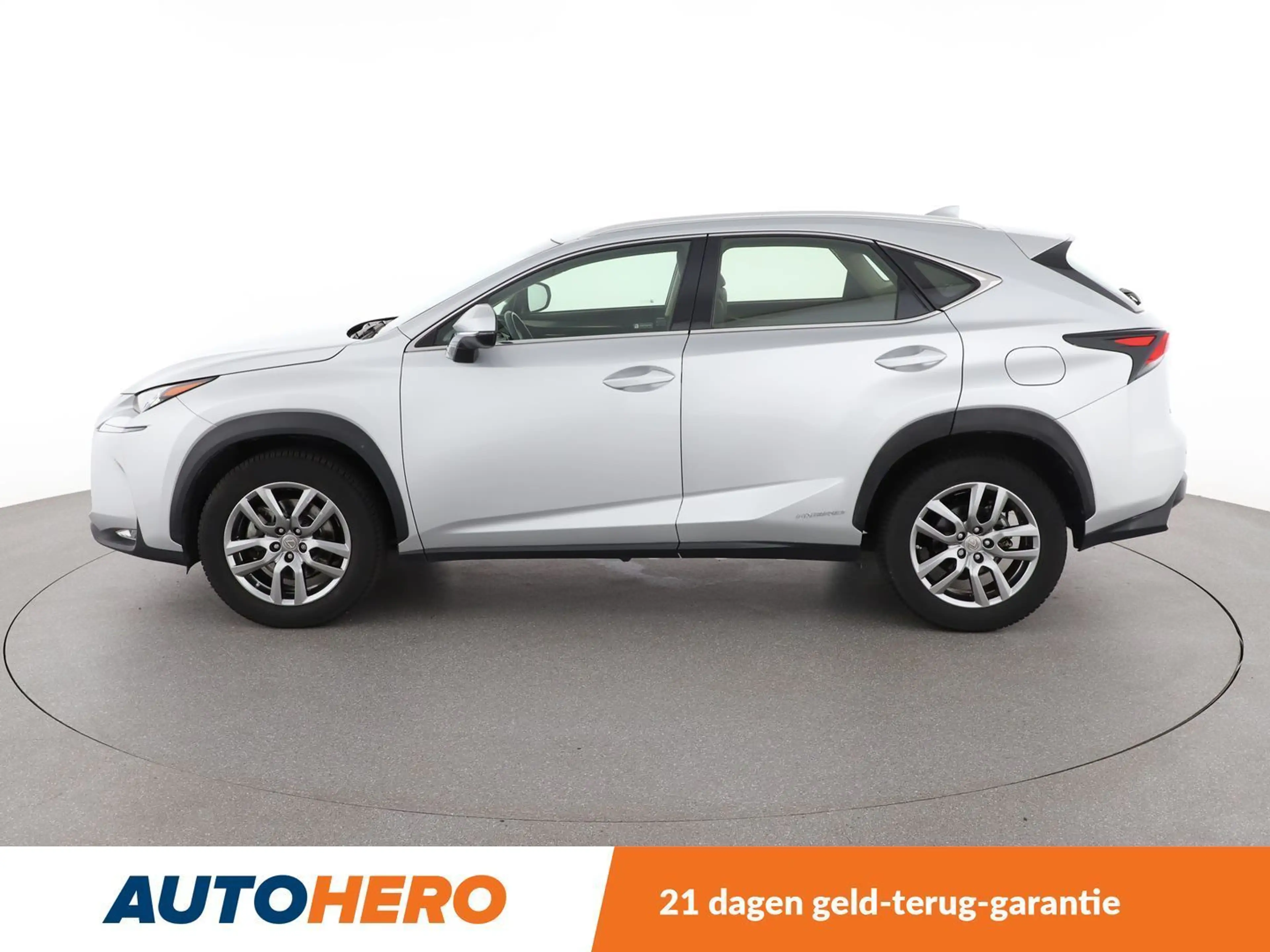 Lexus NX 300h NX 300h E-Four Pack Business — photo 3
