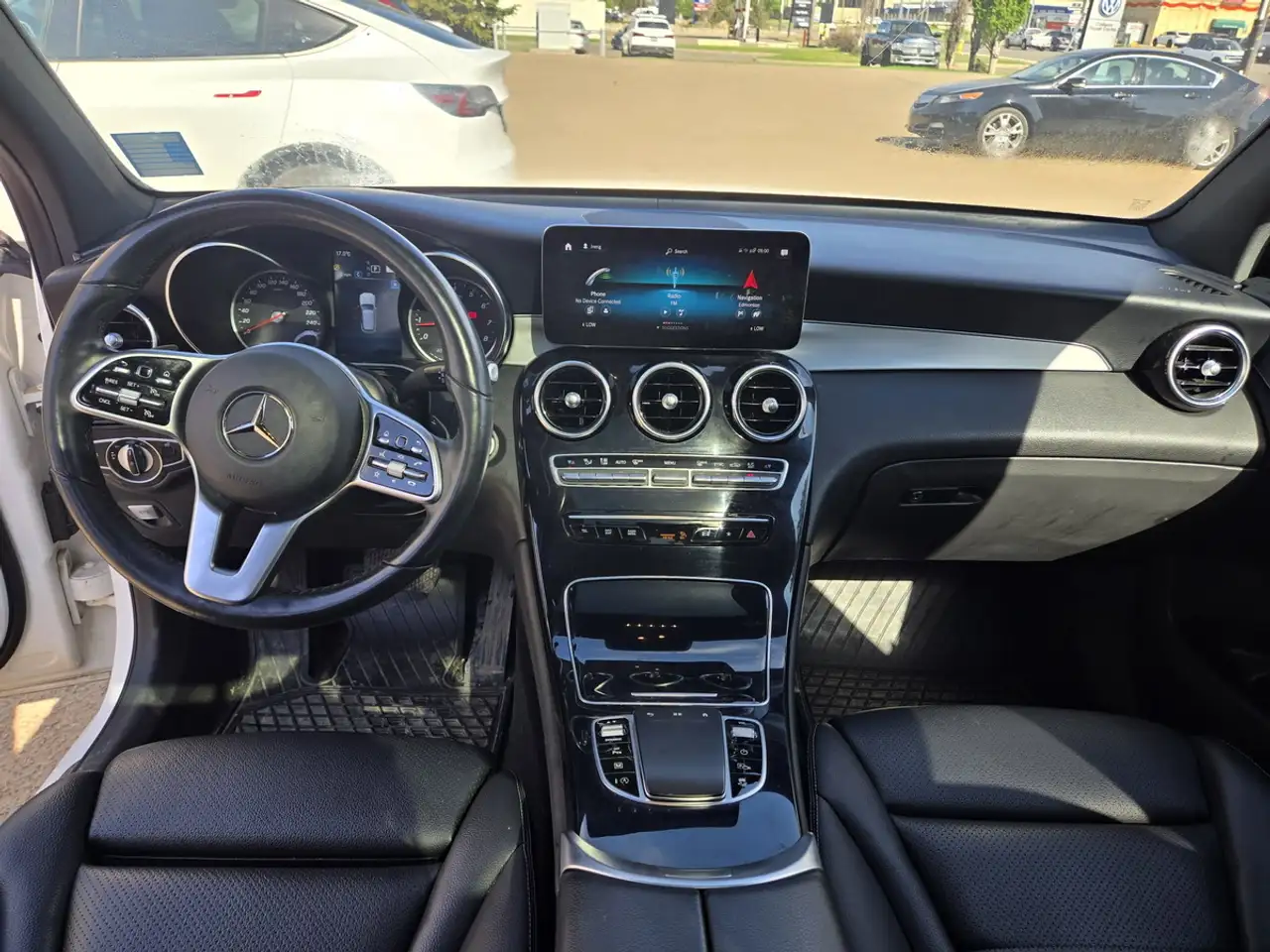 Mercedes-Benz GLC снимка Mercedes-Benz GLC